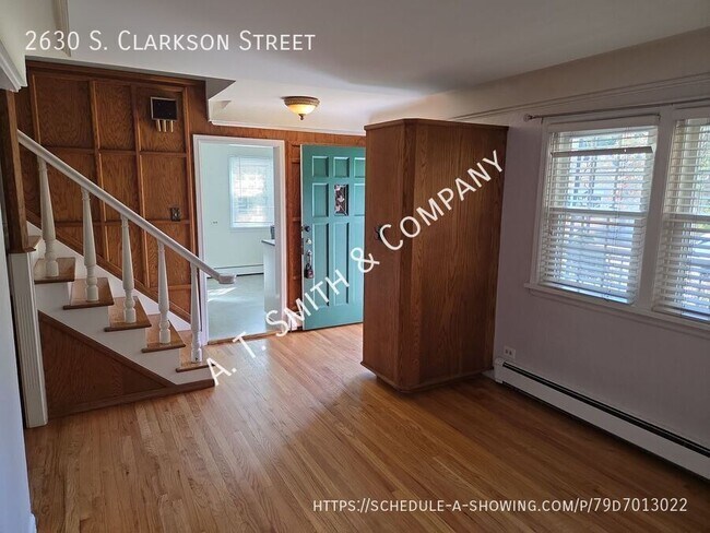 Foto del edificio - 2630 S Clarkson St