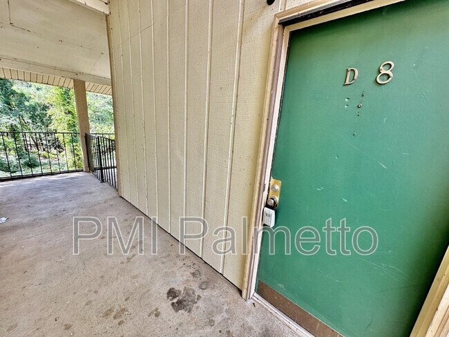 Foto del edificio - 1208 Bush River Rd