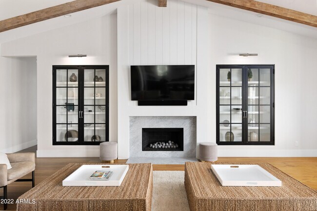 Foto del edificio - 3530 E Glenrosa Ave