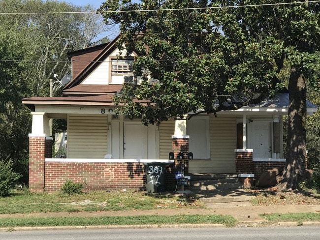 Front from Dodds Ave - 807 Dodds Ave