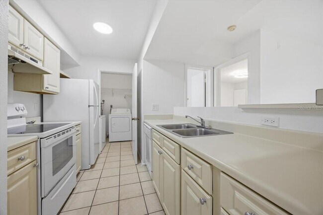 Foto del edificio - 3028 Parkway Blvd