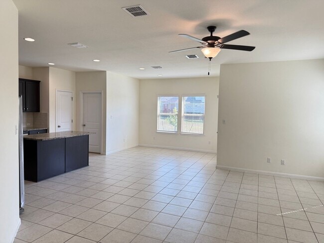 Foto del edificio - Gorgeous 4 bedroom in Blanco Vista