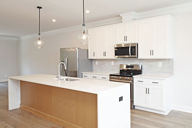 Foto del edificio - $500 Off 1st Month's Rent! Pet-Friendly New Construction in Crozet