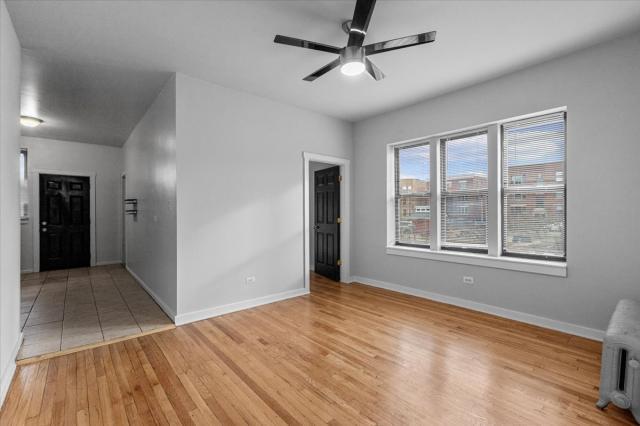 Foto del edificio - 2 bedroom in Chicago IL 60637