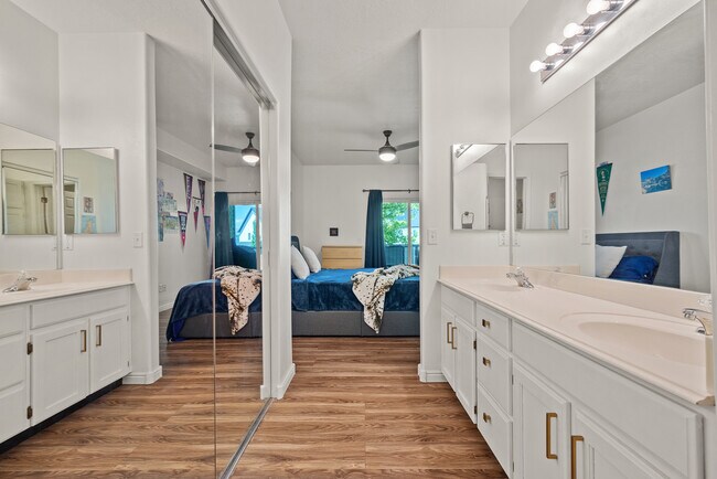 Foto del edificio - 3734 S Carlisle Park Pl