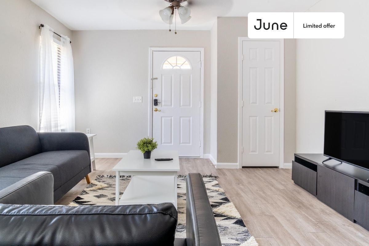 Foto principal - 5105 Spruce Cove