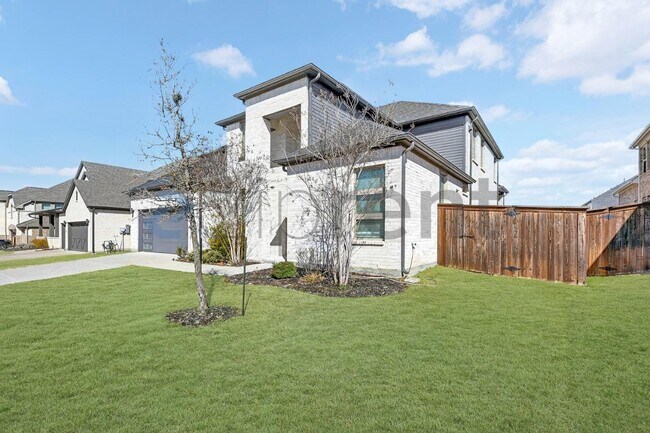 Foto del edificio - 7530 Sanctuary Dr