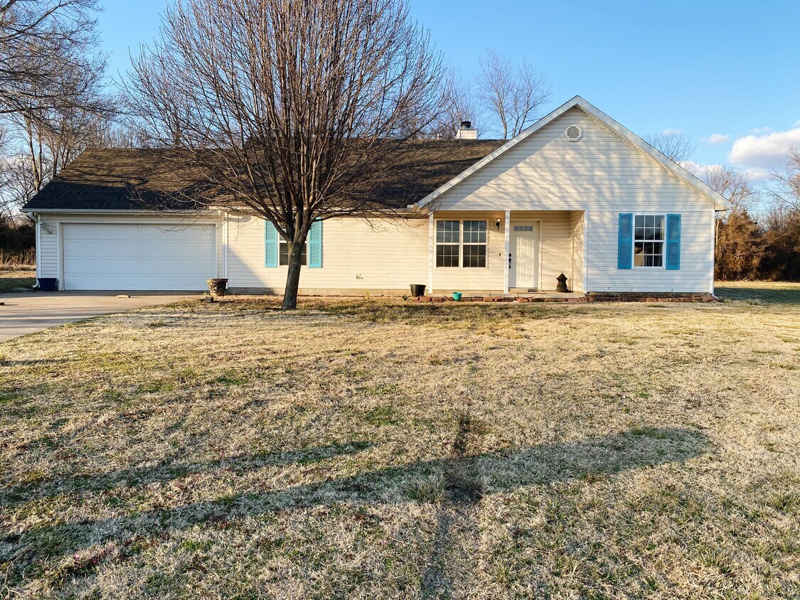 598 Sarah Ln, Oronogo, MO 64855 House Rental in Oronogo, MO