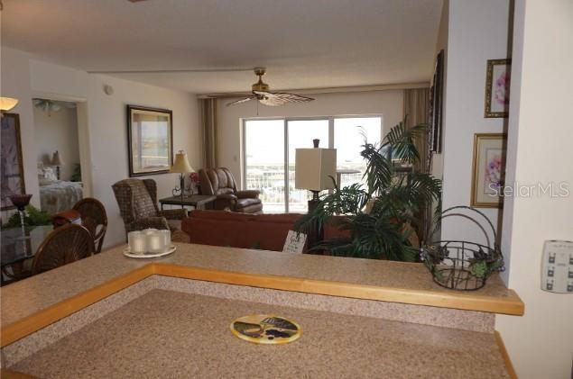 Foto del edificio - 4900 Brittany Dr S