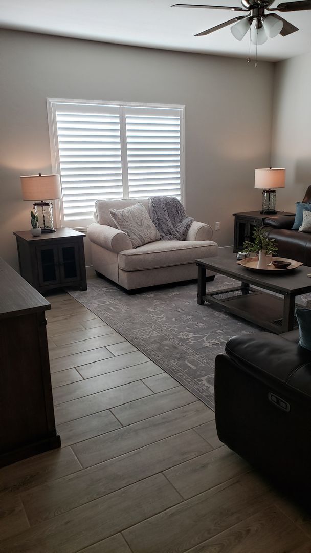 Building Photo - Winter Furnished- Pool / Spa Home