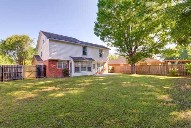 Building Photo - 307 Hopewell St, Grand Prairie