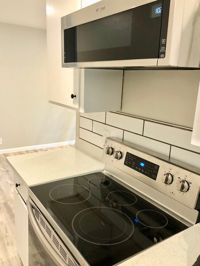 Foto del edificio - 2660 Flores St