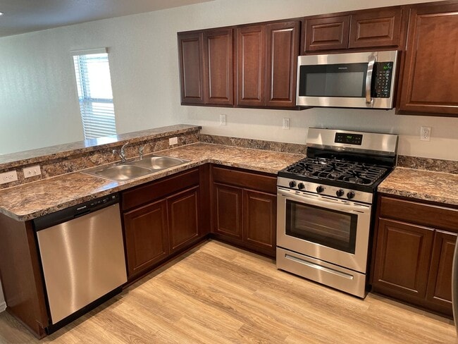 Building Photo - *Tax Relief Special!* Three Bedroom | Two ...