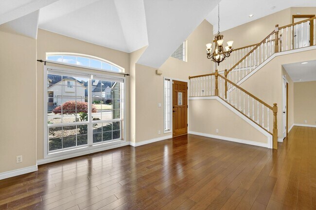Building Photo - 4 Bed on Cul de Sac Bethany Amenities Quick Drive to Intel/Nike & Deck Backs to Greenspace