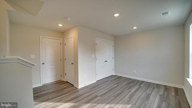 Foto del edificio - 1350 Red Clover Ln
