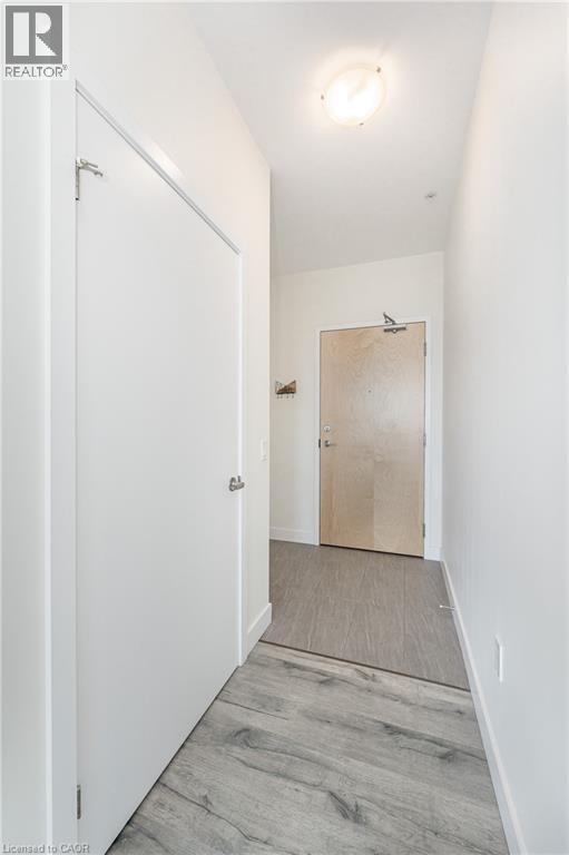 Building Photo - 100 Garment St