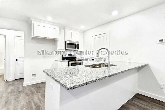 Foto del edificio - 319 E Hull St