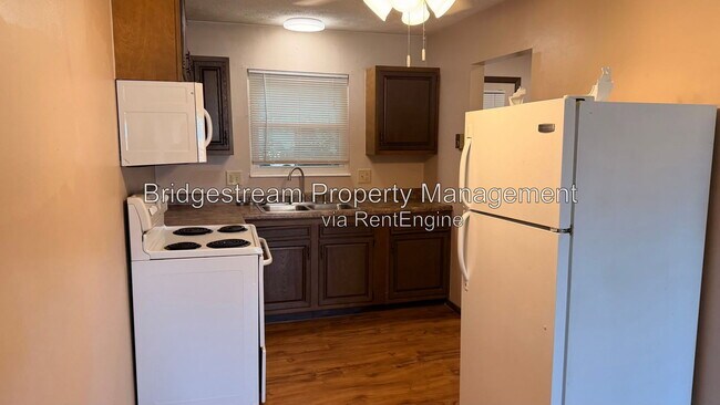Building Photo - 40 Candlewood Ct