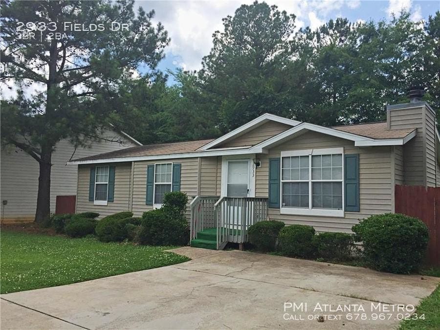 Cozy Ranch Near Interstate in Lithonia House for Rent in Lithonia, GA