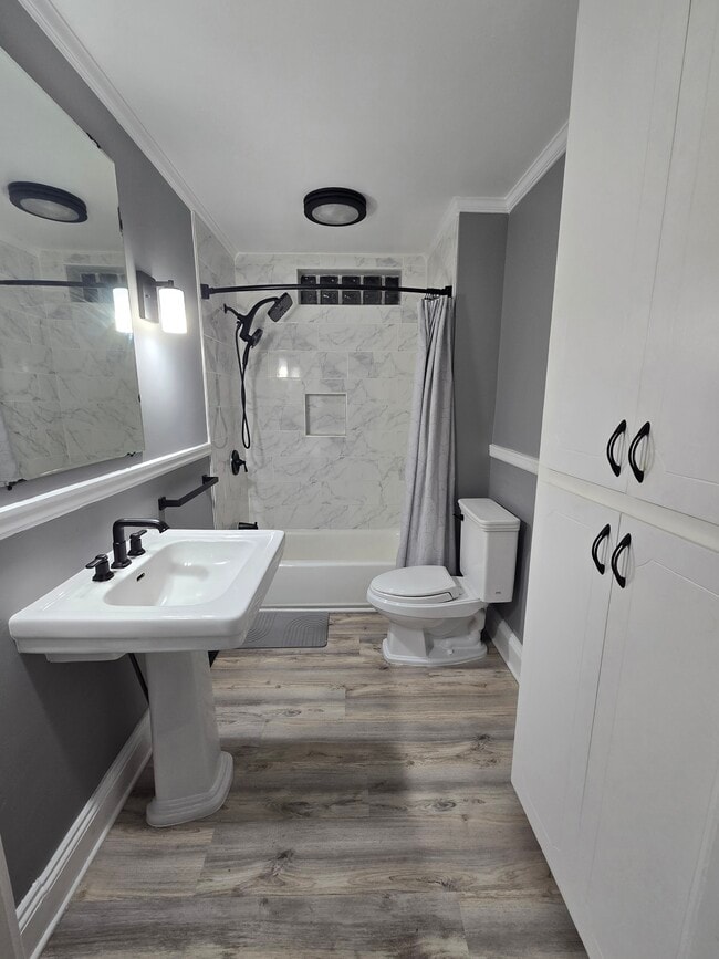 Foto del edificio - 411 Lafayette Ave