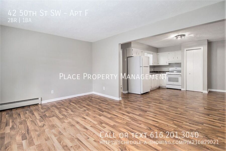 Foto principal - 42 50th St SW