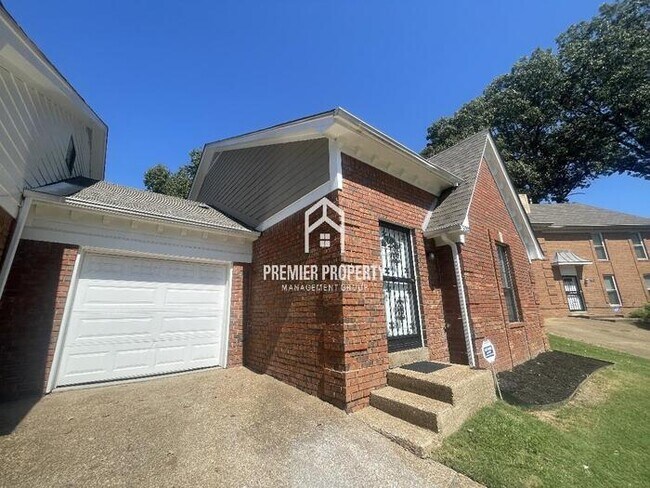 Foto del edificio - 5200 Kimbark Forest Cove