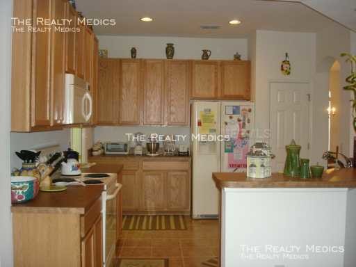 Foto del edificio - Gorgeous 4 bedroom 3 bath In Avalon Lakes!