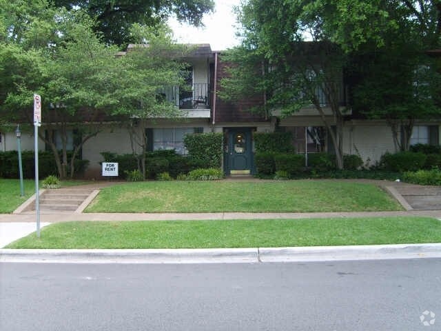 Foto del edificio - 3911 Holland Ave