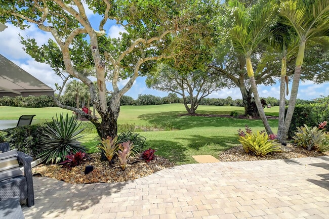 Building Photo - 20020 Sawgrass Ln