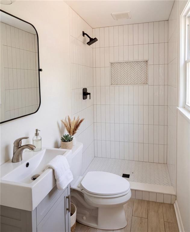 Foto del edificio - 10460 Willow View Cir