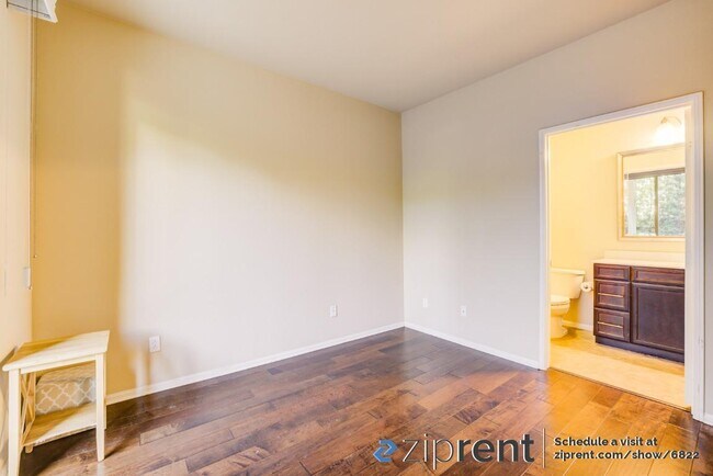 Building Photo - 5037 Mosaic Ct