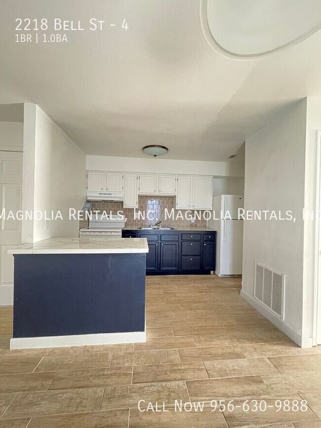 Foto del edificio - 2218 Bell St
