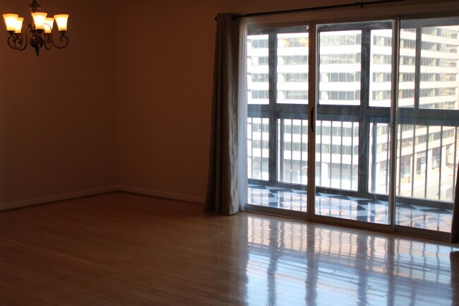 Foto del edificio - 1211 S Eads St