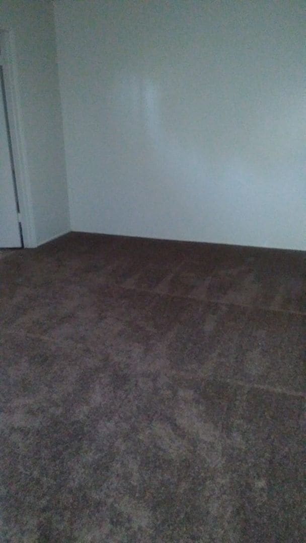 Building Photo - Section-8 ok, For Rent by owner, 3-Bed/1.5...