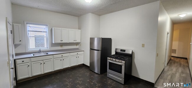 Foto del edificio - 24 Meadow St