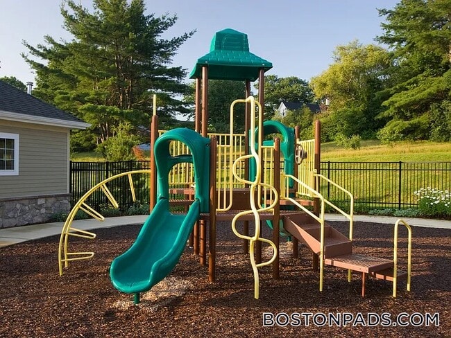 Foto del edificio - 311 Lowell St