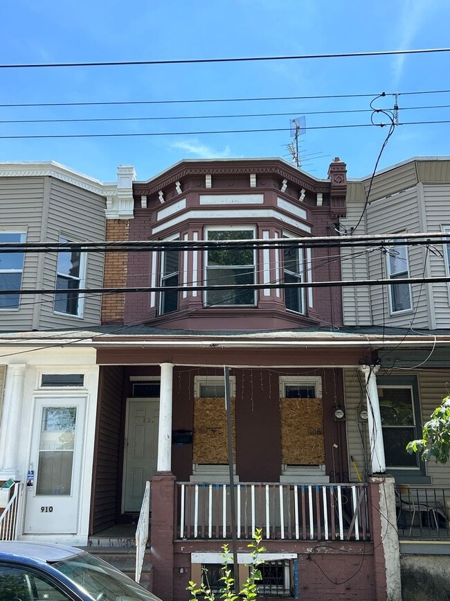 Photo - 3 BD / New renovation CO House