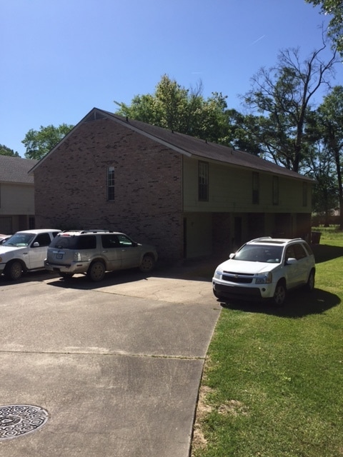 Building Photo - Hooper Units