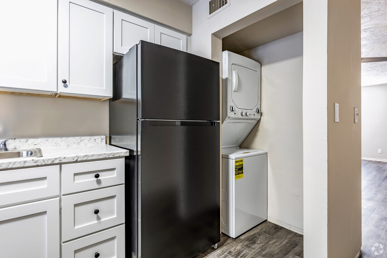 Primary Photo - CasaDova Apartments