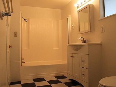 Foto del edificio - Charming Two-Story Home in South Redlands