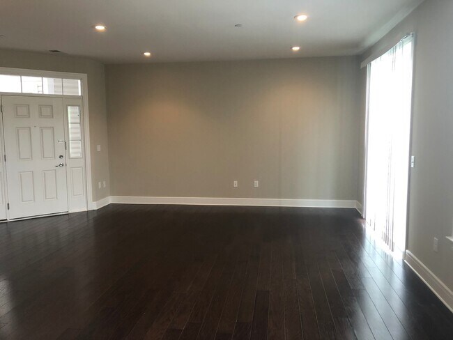 Interior Photo - The Apartments At Weatherby