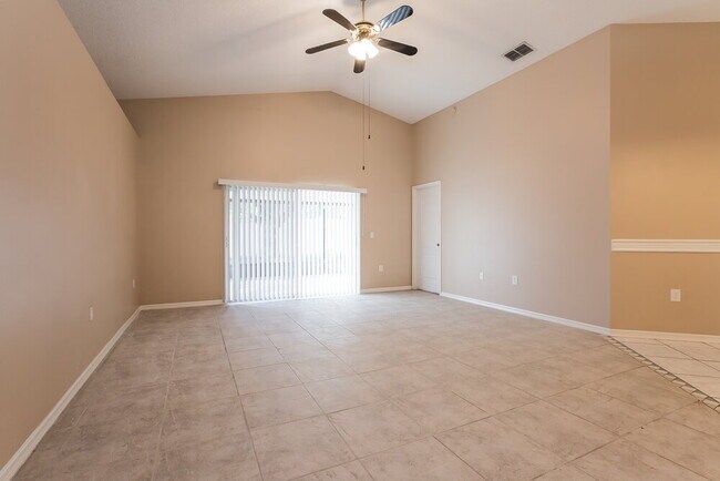 Foto del edificio - 1010 Malletwood Dr