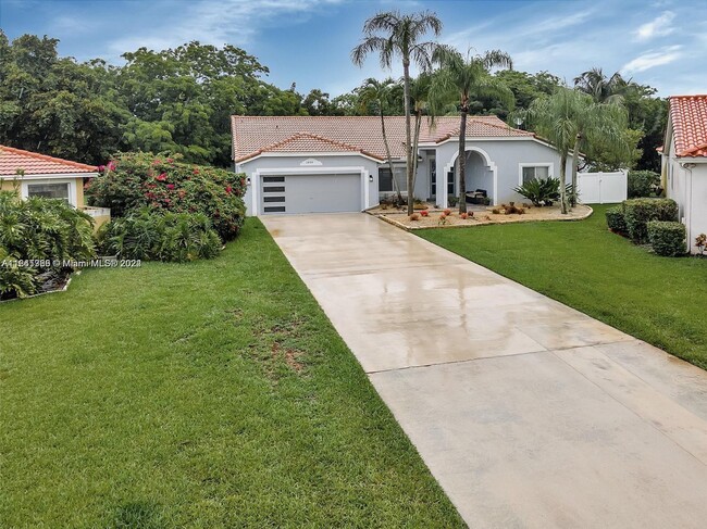 Building Photo - 1800 Water Ridge Dr