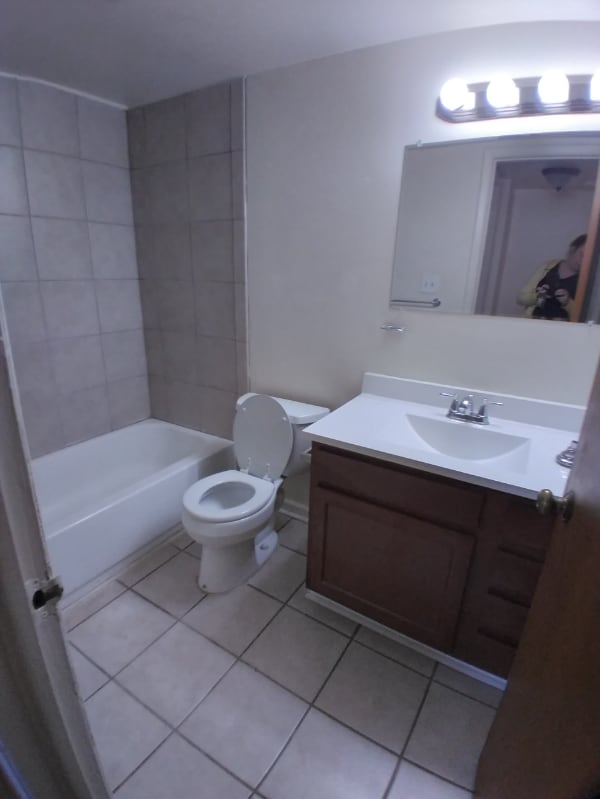 Foto del edificio - 3300 Kenmore Rd