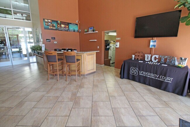 Foto del interior - University Court