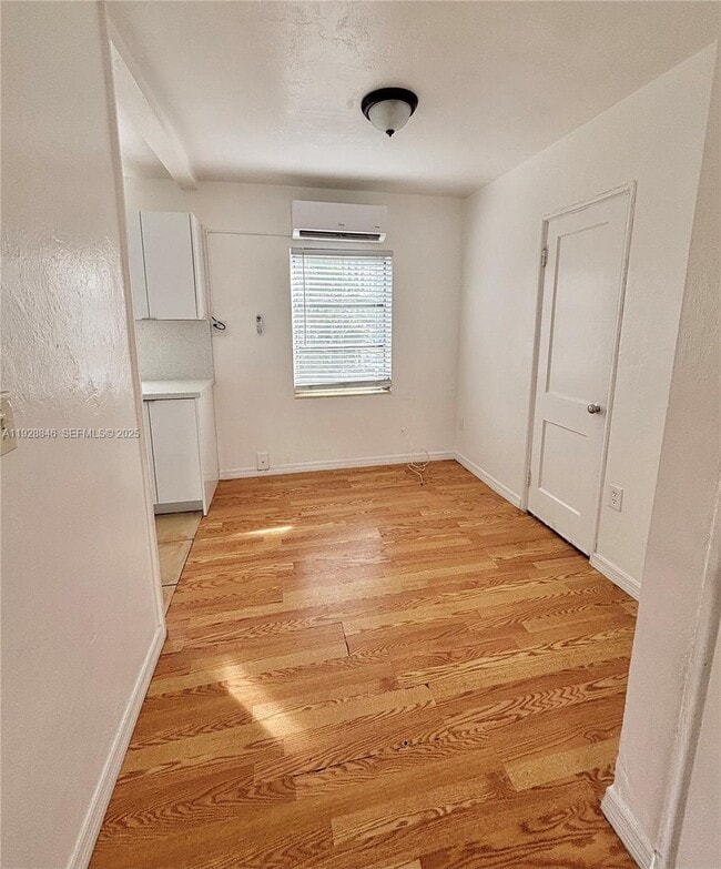 Foto del edificio - 28 Majorca Ave