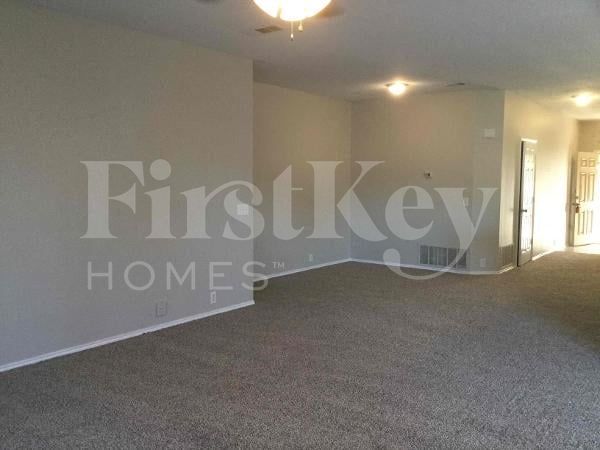 Foto del edificio - 820 Big Sky Ln