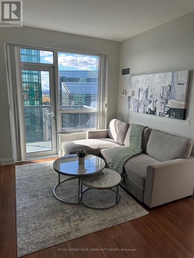 Building Photo - 2 Anndale Dr