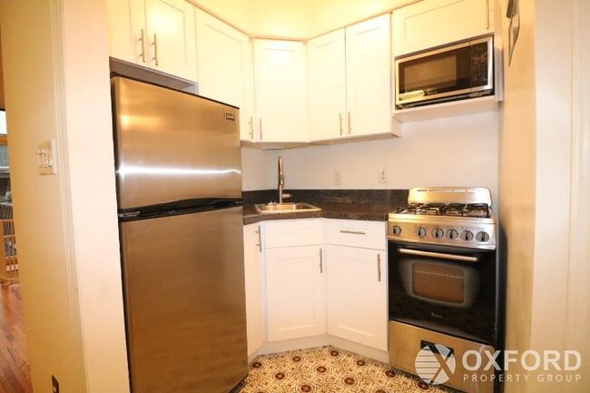 Building Photo - 14 West 88th Street