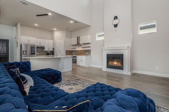 Foto del edificio - 4543 Stone Valley Trl